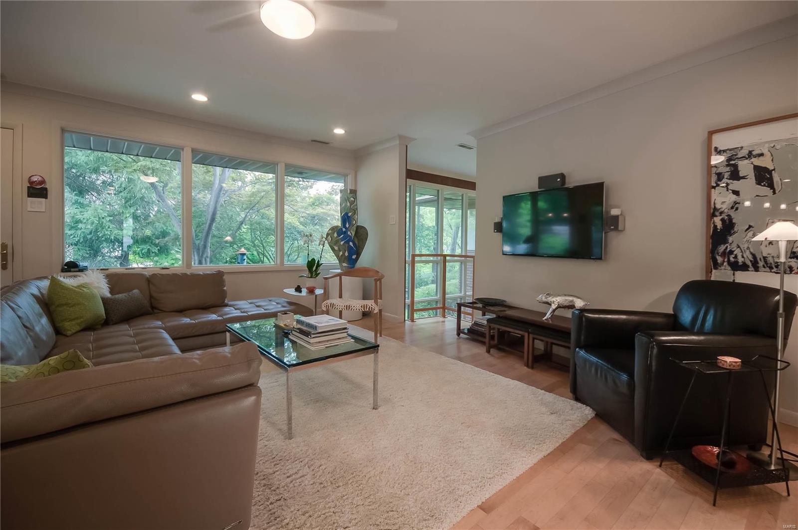 Brazillian Court - Residential