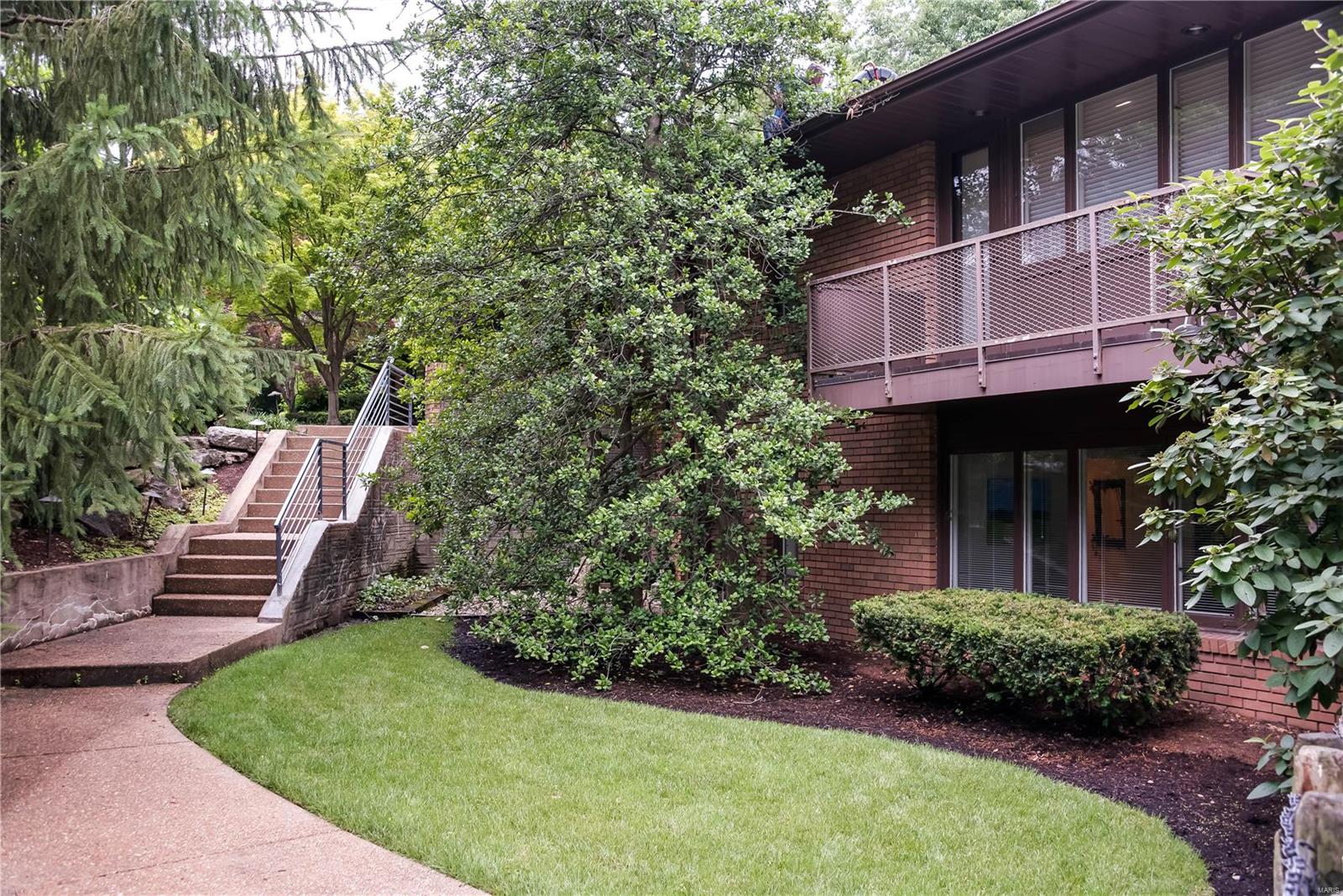 Brazillian Court - Residential