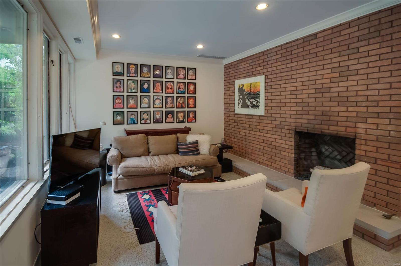 Brazillian Court - Residential