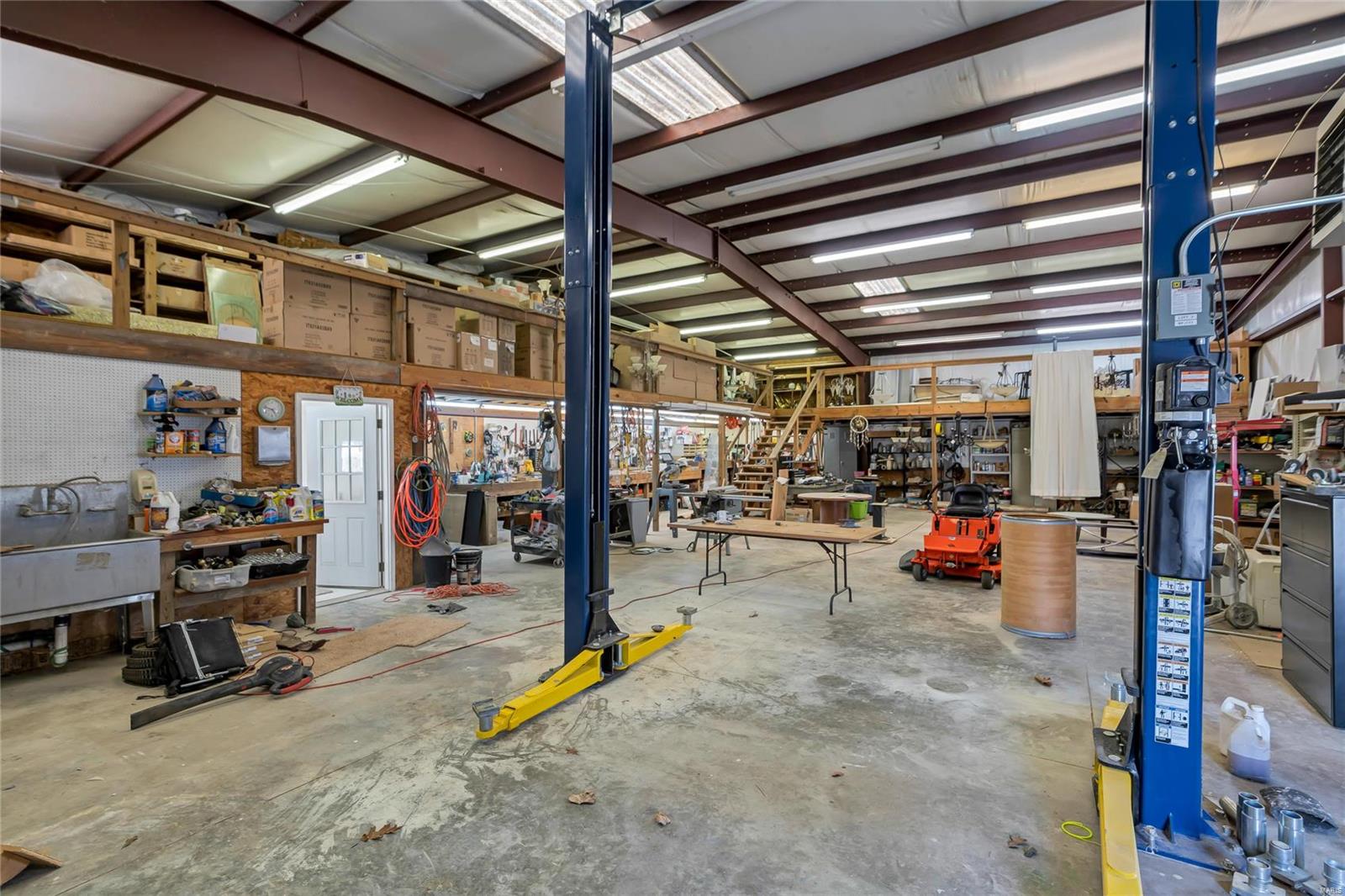 Wild Horse Farm - Residential