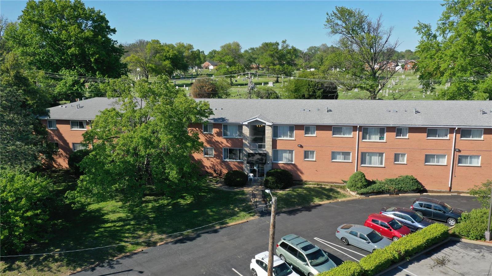 Gravois on the Green - Residential Income