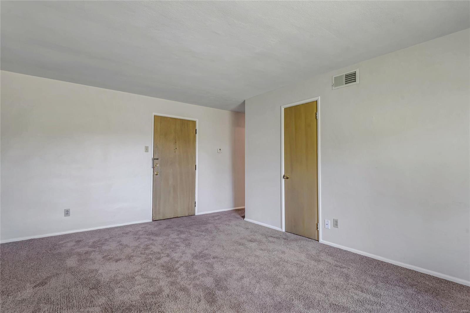 Gravois on the Green - Residential Income