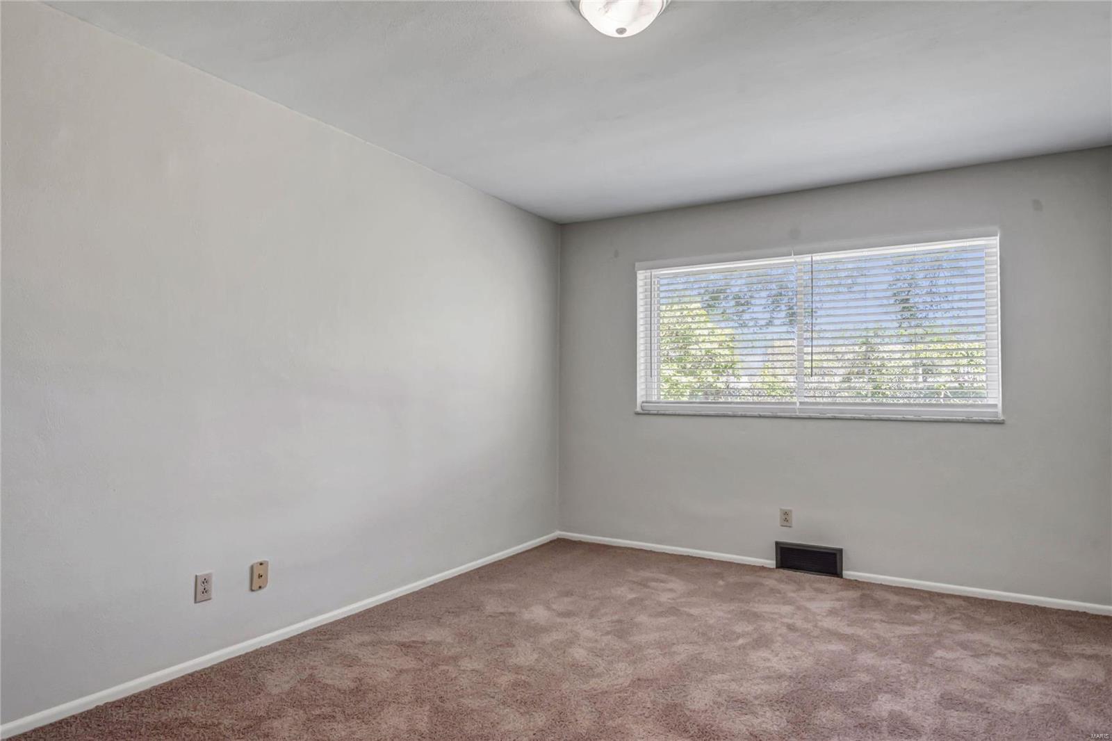 Gravois on the Green - Residential Income