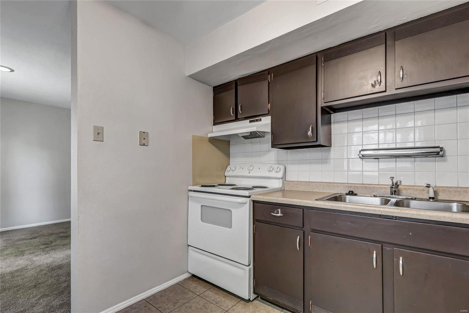 Gravois on the Green - Residential Income