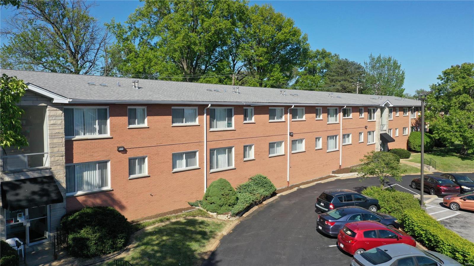 Gravois on the Green - Residential Income