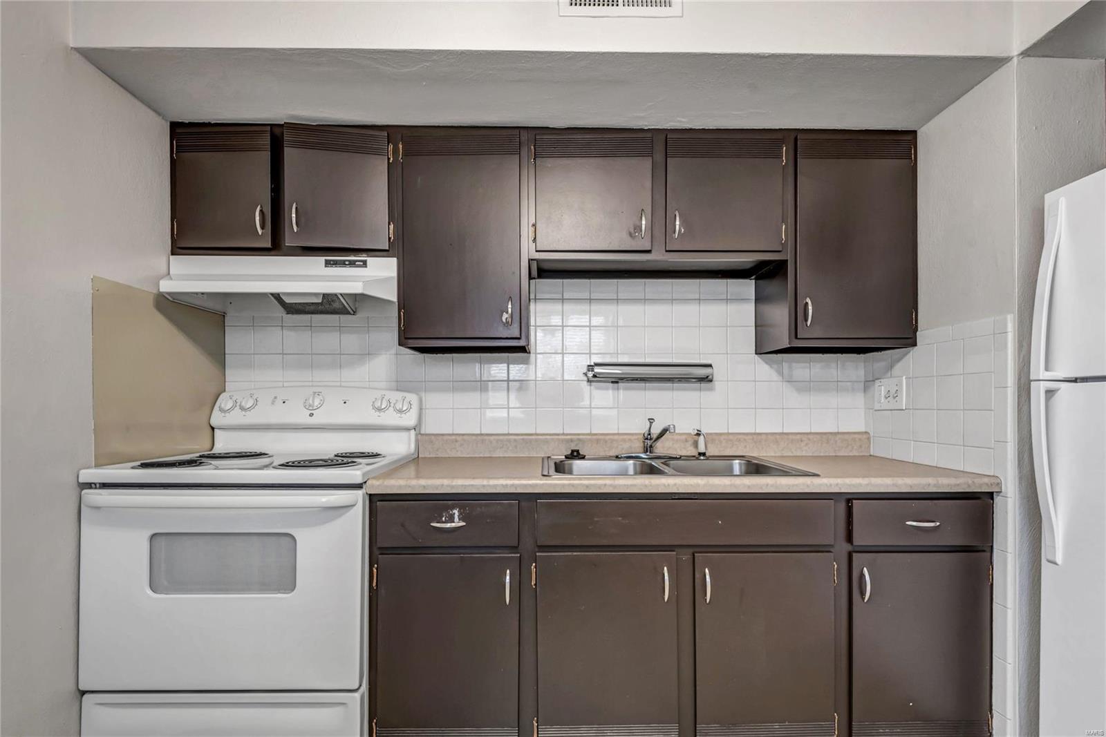 Gravois on the Green - Residential Income