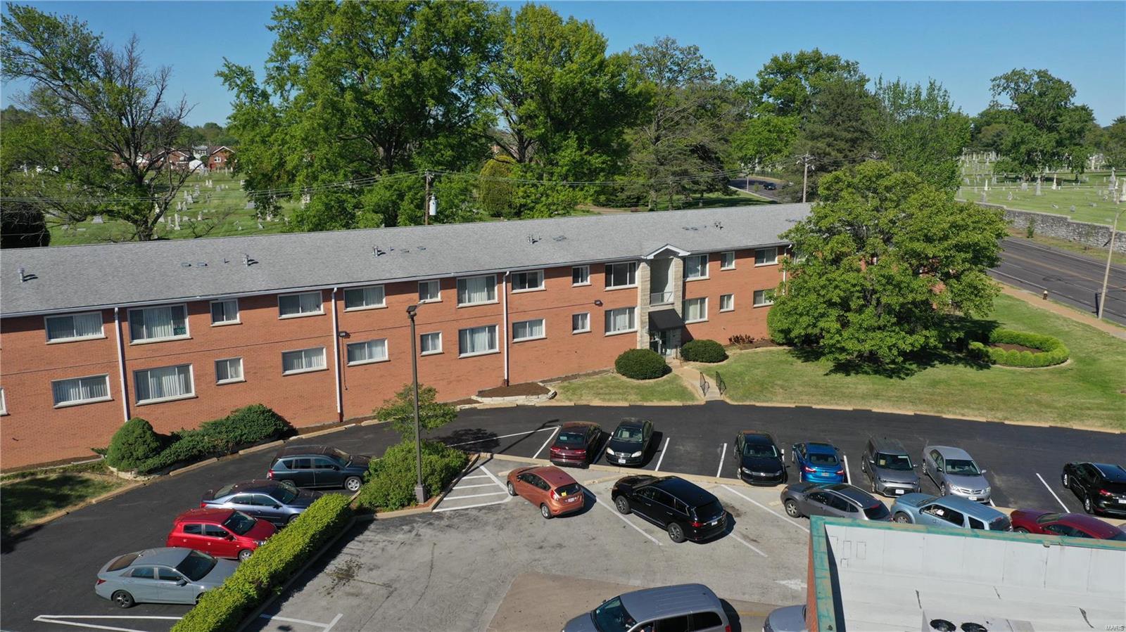 Gravois on the Green - Residential Income