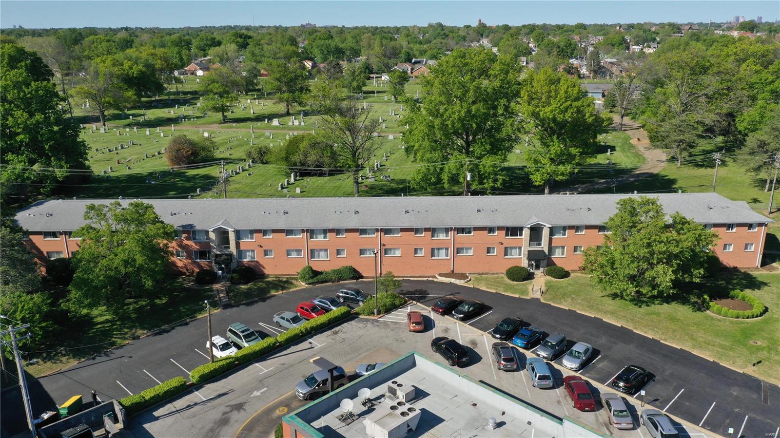 Gravois on the Green - Residential Income