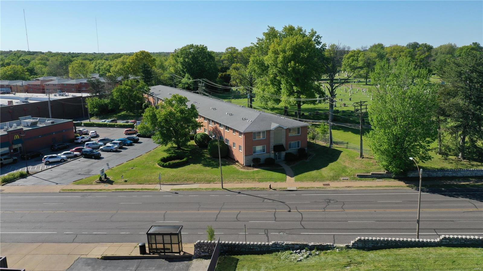 Gravois on the Green - Residential Income