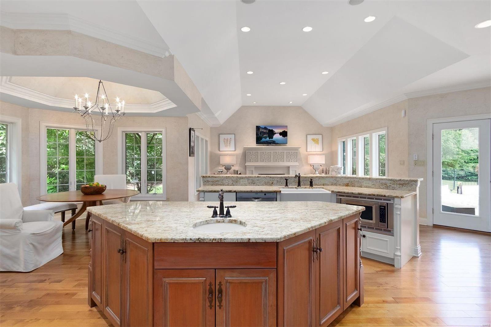 J C Thomassin Estate Lt Pt 4 & Sec - Residential