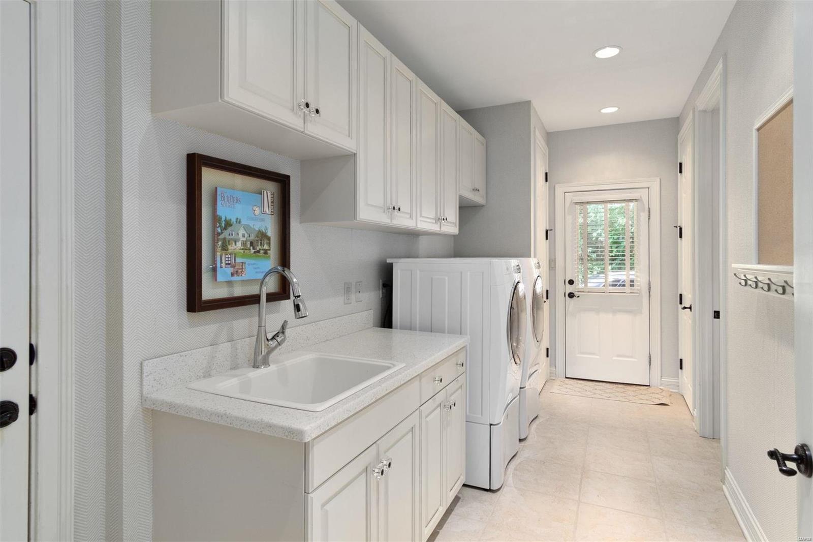 J C Thomassin Estate Lt Pt 4 & Sec - Residential