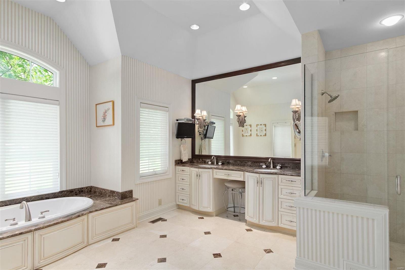 J C Thomassin Estate Lt Pt 4 & Sec - Residential