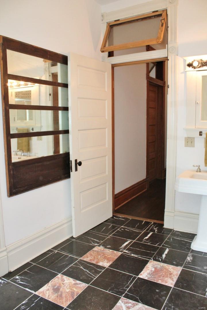 Tiffany - Residential