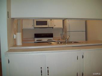 Geyer Place Condo - Residential