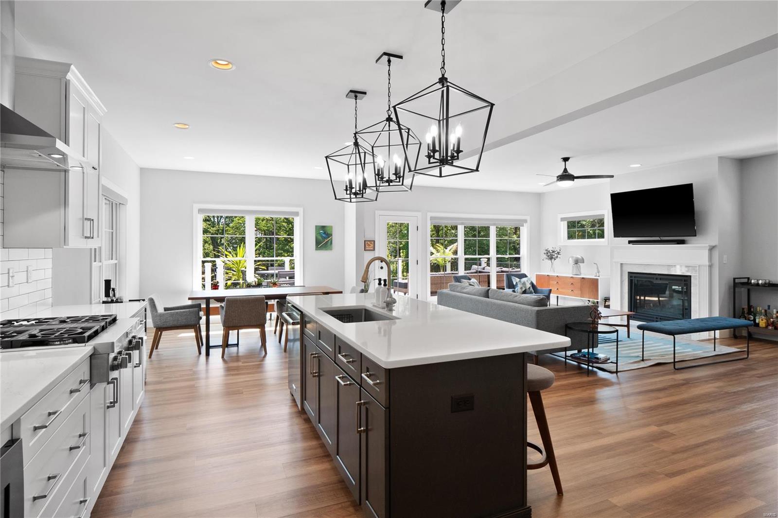 High School Terrace - Residential