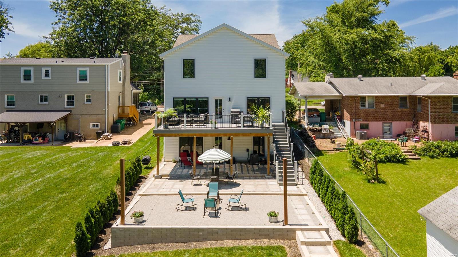 High School Terrace - Residential