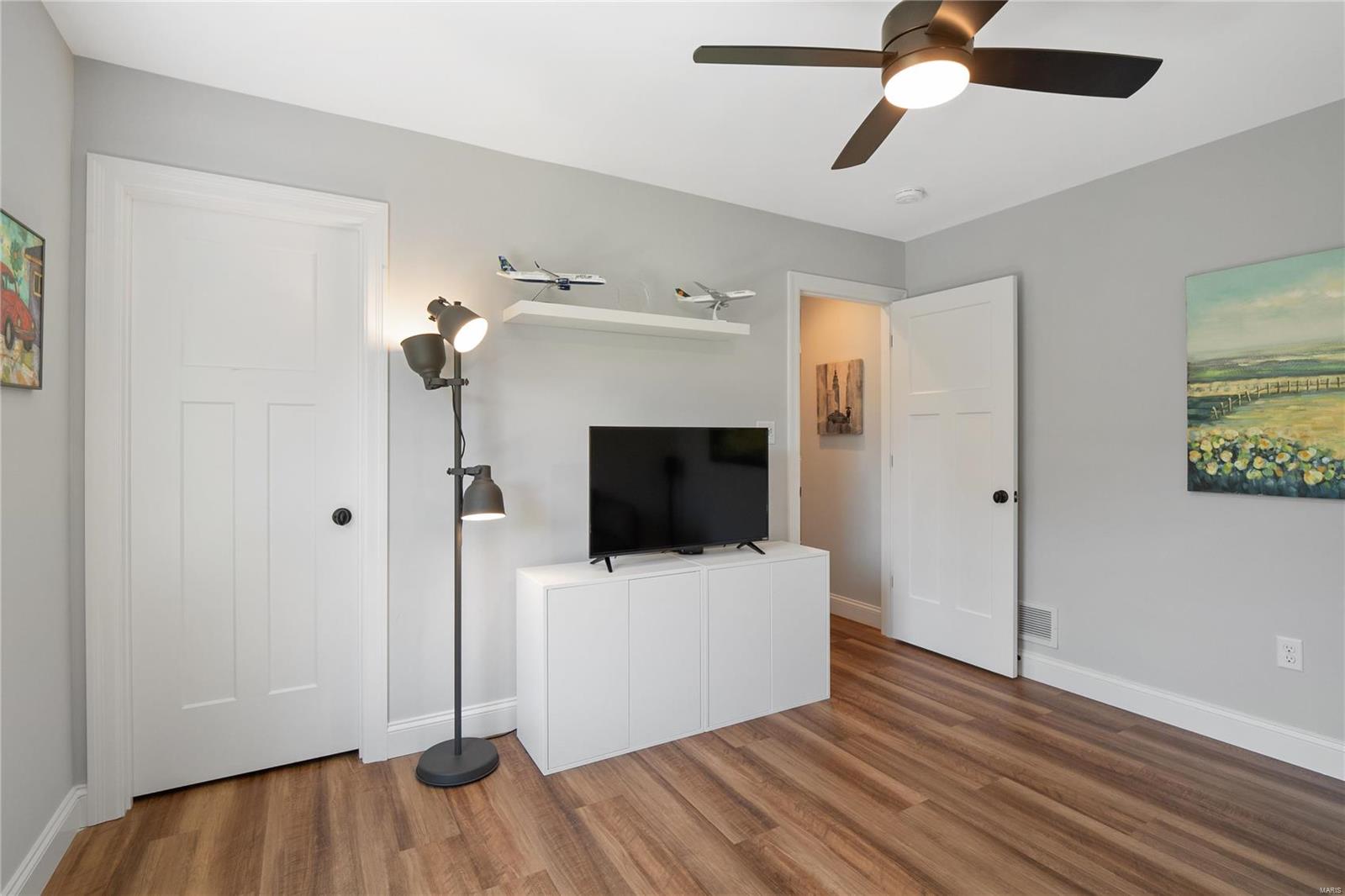 High School Terrace - Residential