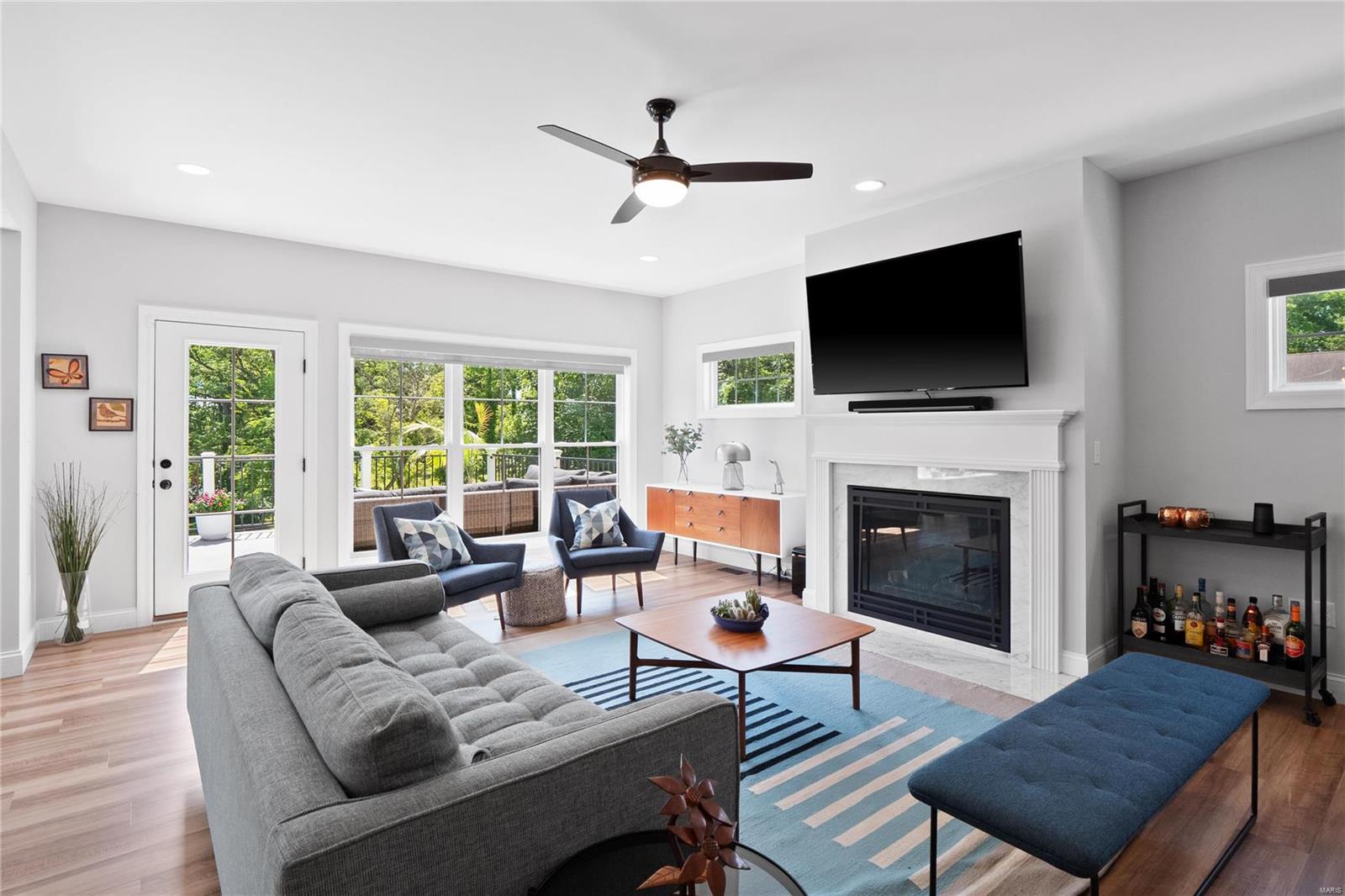 High School Terrace - Residential