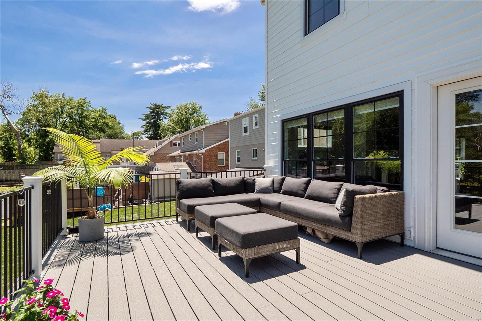 High School Terrace - Residential