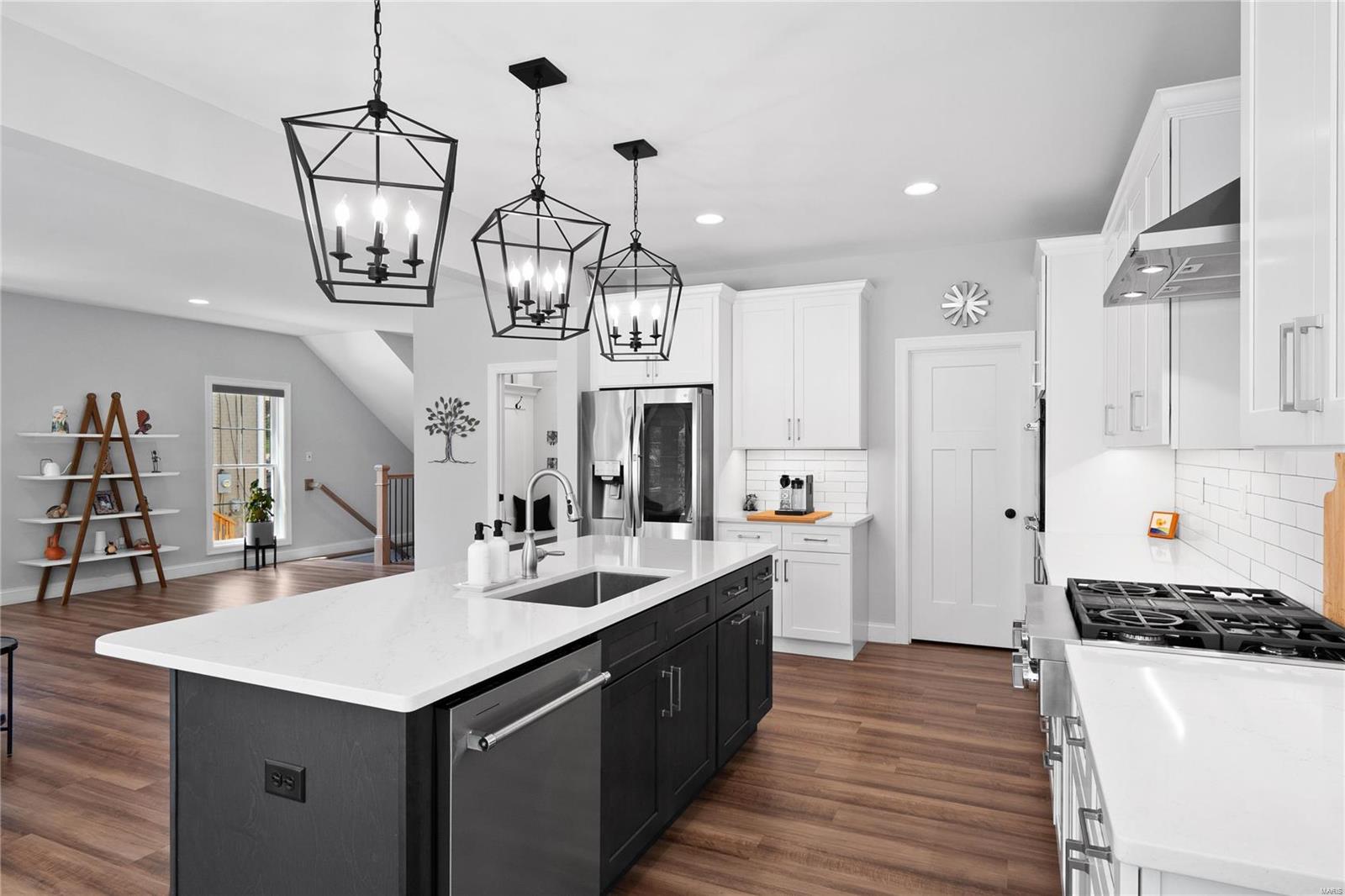 High School Terrace - Residential