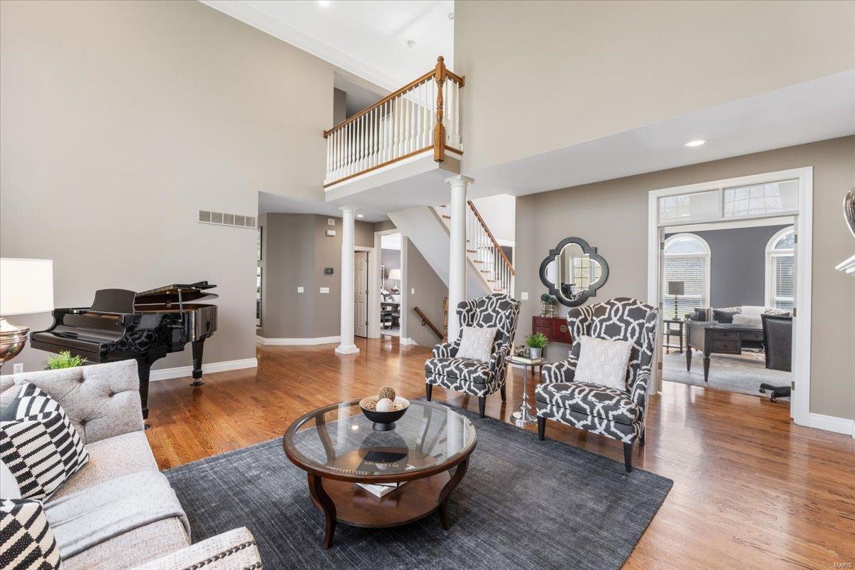 Chesterfield, Missouri 63017, United States, 5 Bedrooms Bedrooms, ,6 BathroomsBathrooms,Residential,Pending,113341