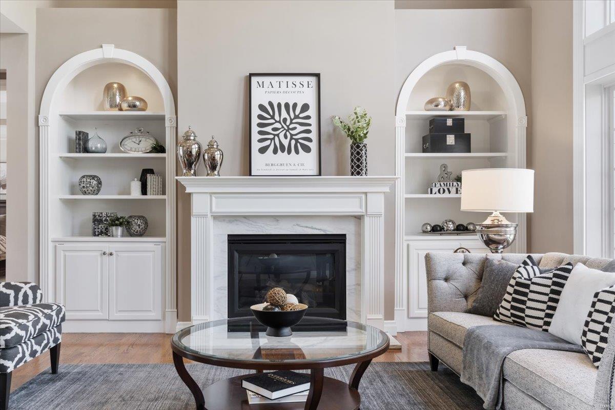 Chesterfield, Missouri 63017, United States, 5 Bedrooms Bedrooms, ,6 BathroomsBathrooms,Residential,Pending,113341