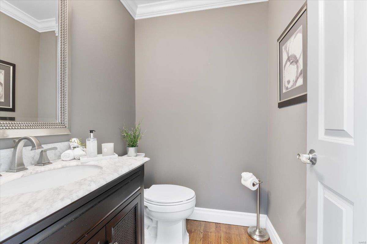 Chesterfield, Missouri 63017, United States, 5 Bedrooms Bedrooms, ,6 BathroomsBathrooms,Residential,Pending,113341