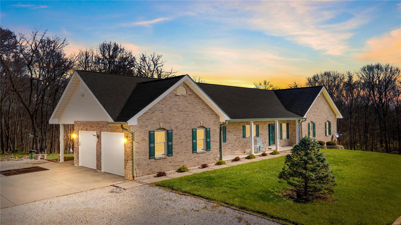 Silex, Missouri 63377, United States, 5 Bedrooms Bedrooms, ,4 BathroomsBathrooms,Residential,Pending,61803