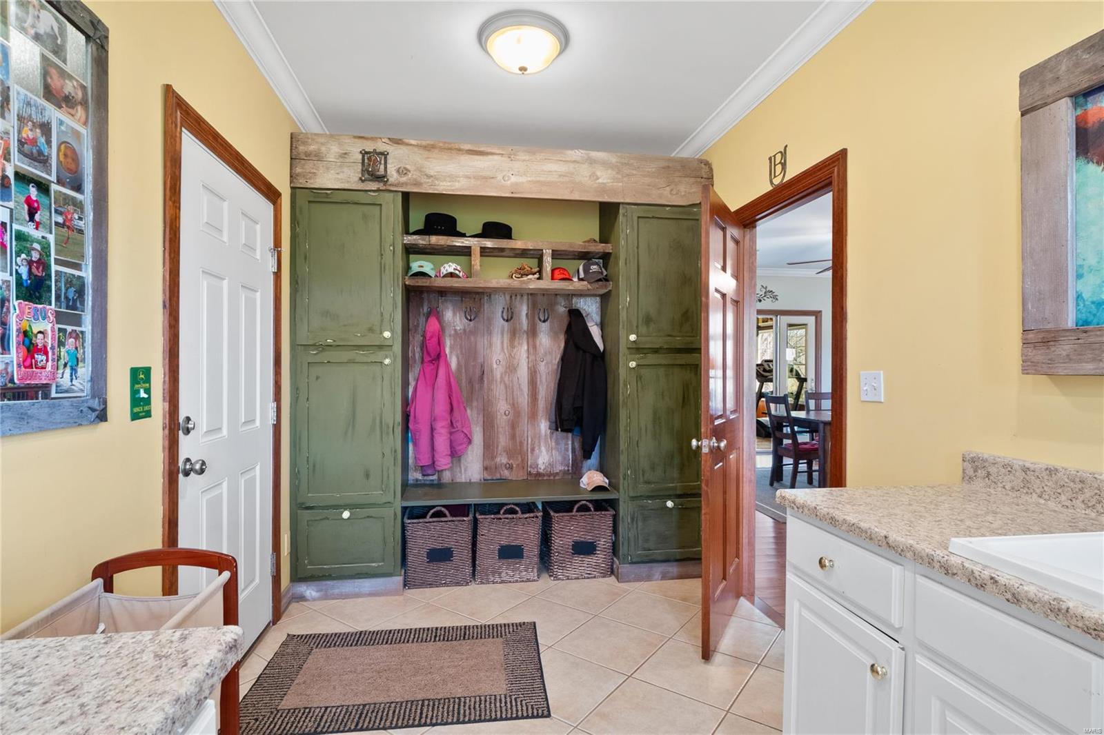 Silex, Missouri 63377, United States, 5 Bedrooms Bedrooms, ,4 BathroomsBathrooms,Residential,Pending,61803