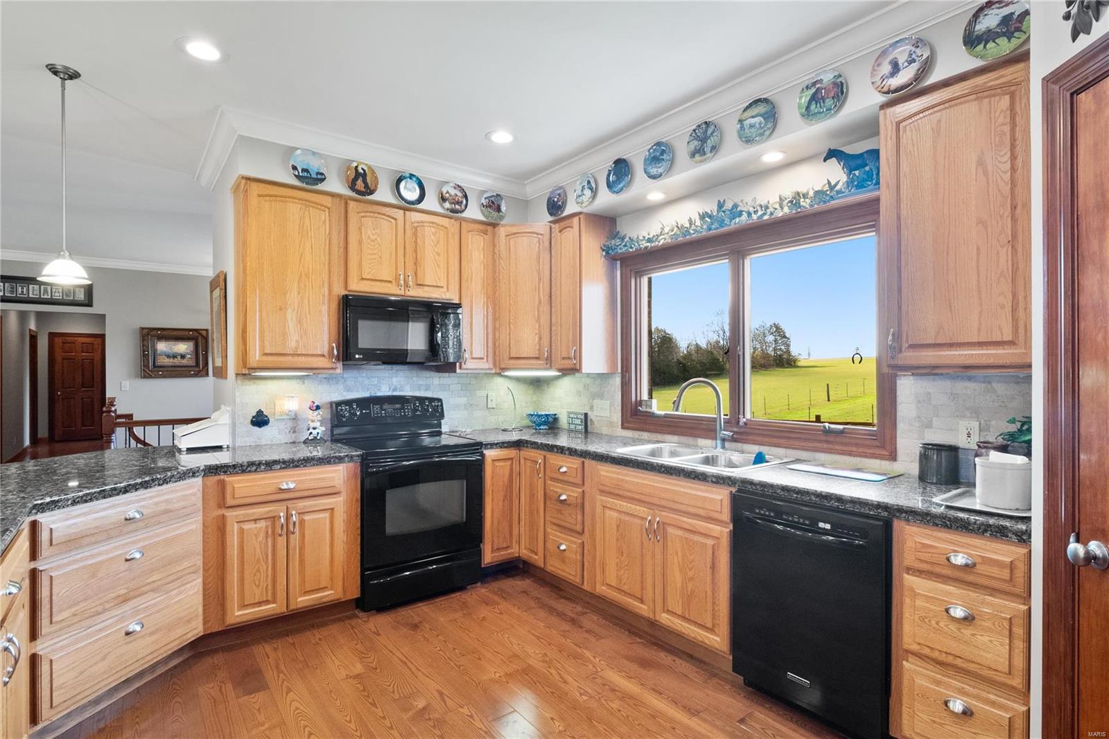 Silex, Missouri 63377, United States, 5 Bedrooms Bedrooms, ,4 BathroomsBathrooms,Residential,Pending,61803