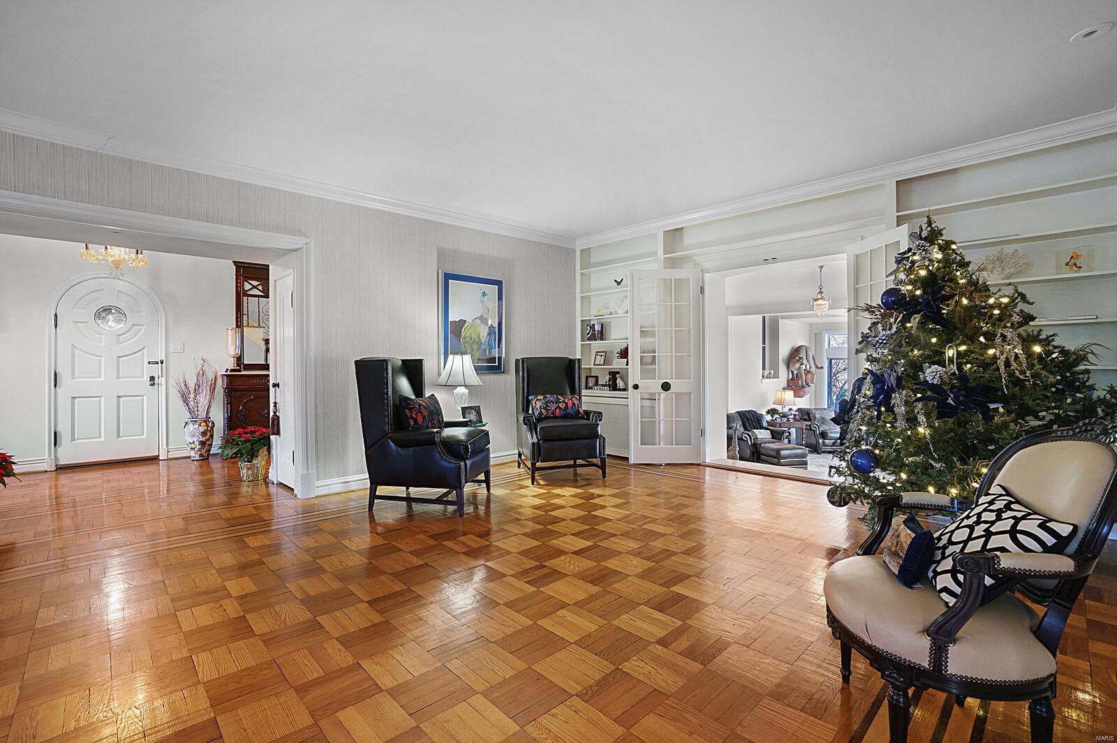 Sub of Lt 5 Summit Tr - Residential