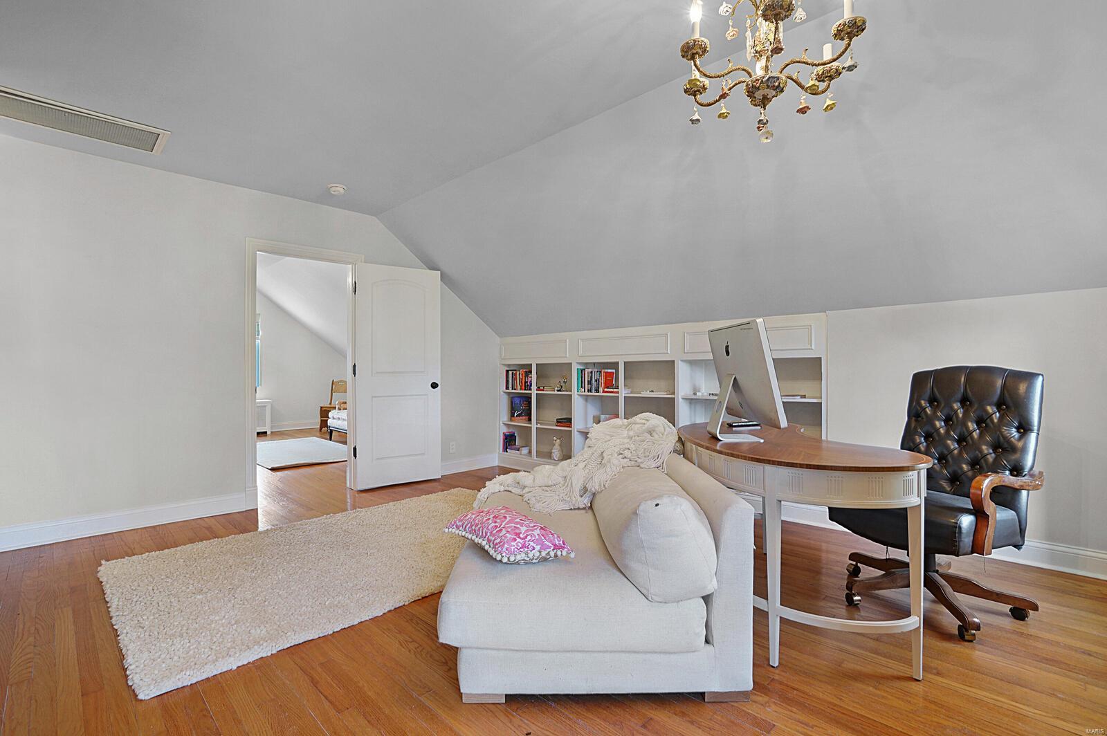 Sub of Lt 5 Summit Tr - Residential