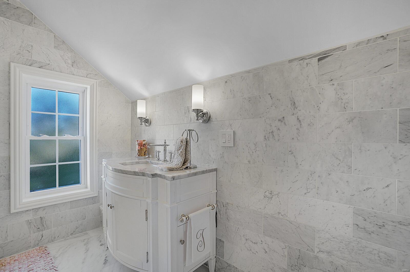 Sub of Lt 5 Summit Tr - Residential