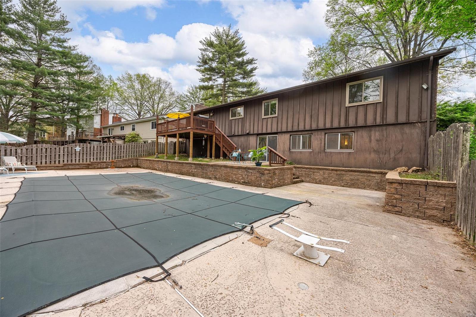 St Louis, Missouri 63141, United States, 3 Bedrooms Bedrooms, ,3 BathroomsBathrooms,Residential,Pending,109404