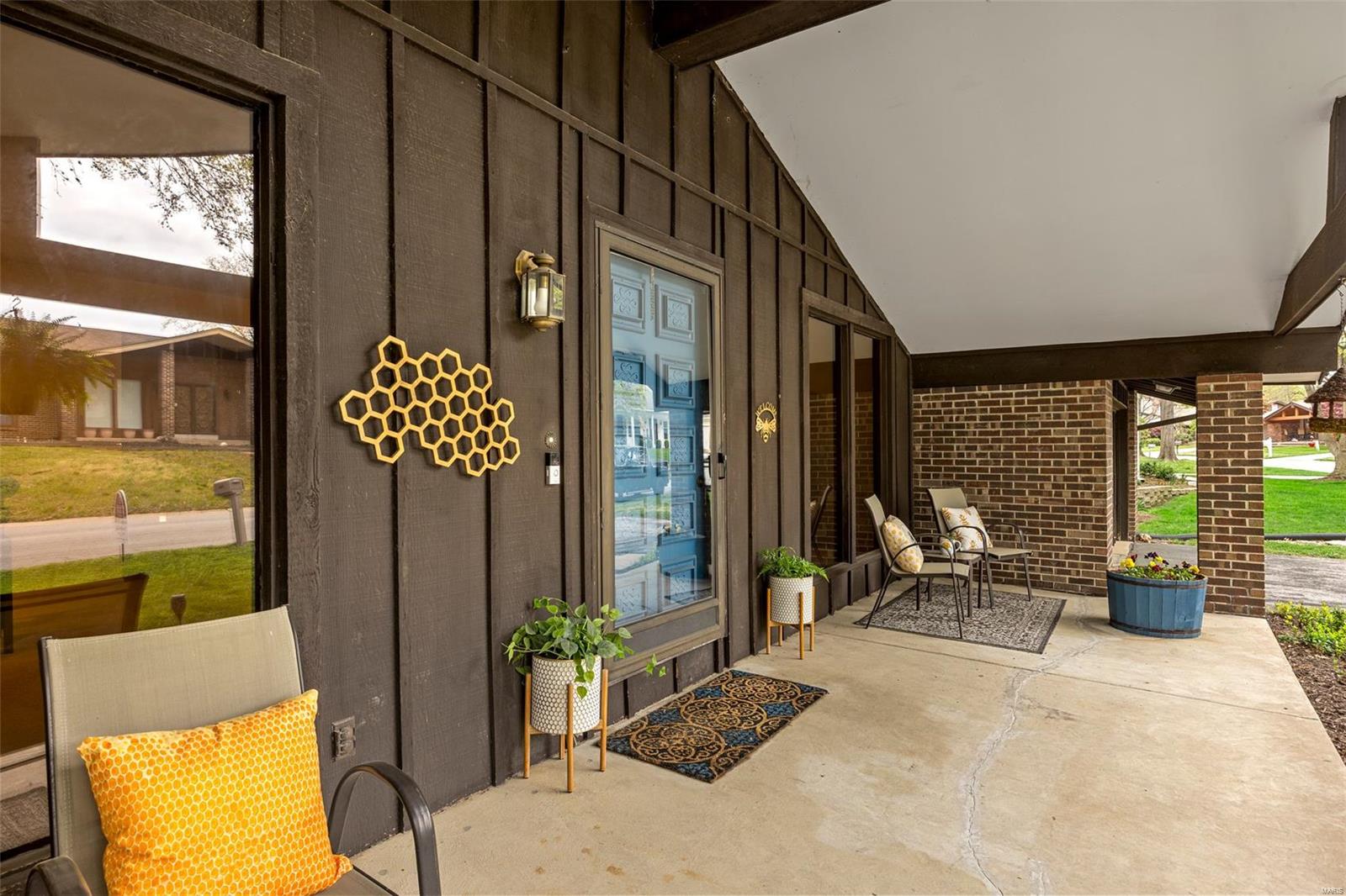 St Louis, Missouri 63141, United States, 3 Bedrooms Bedrooms, ,3 BathroomsBathrooms,Residential,Pending,109404