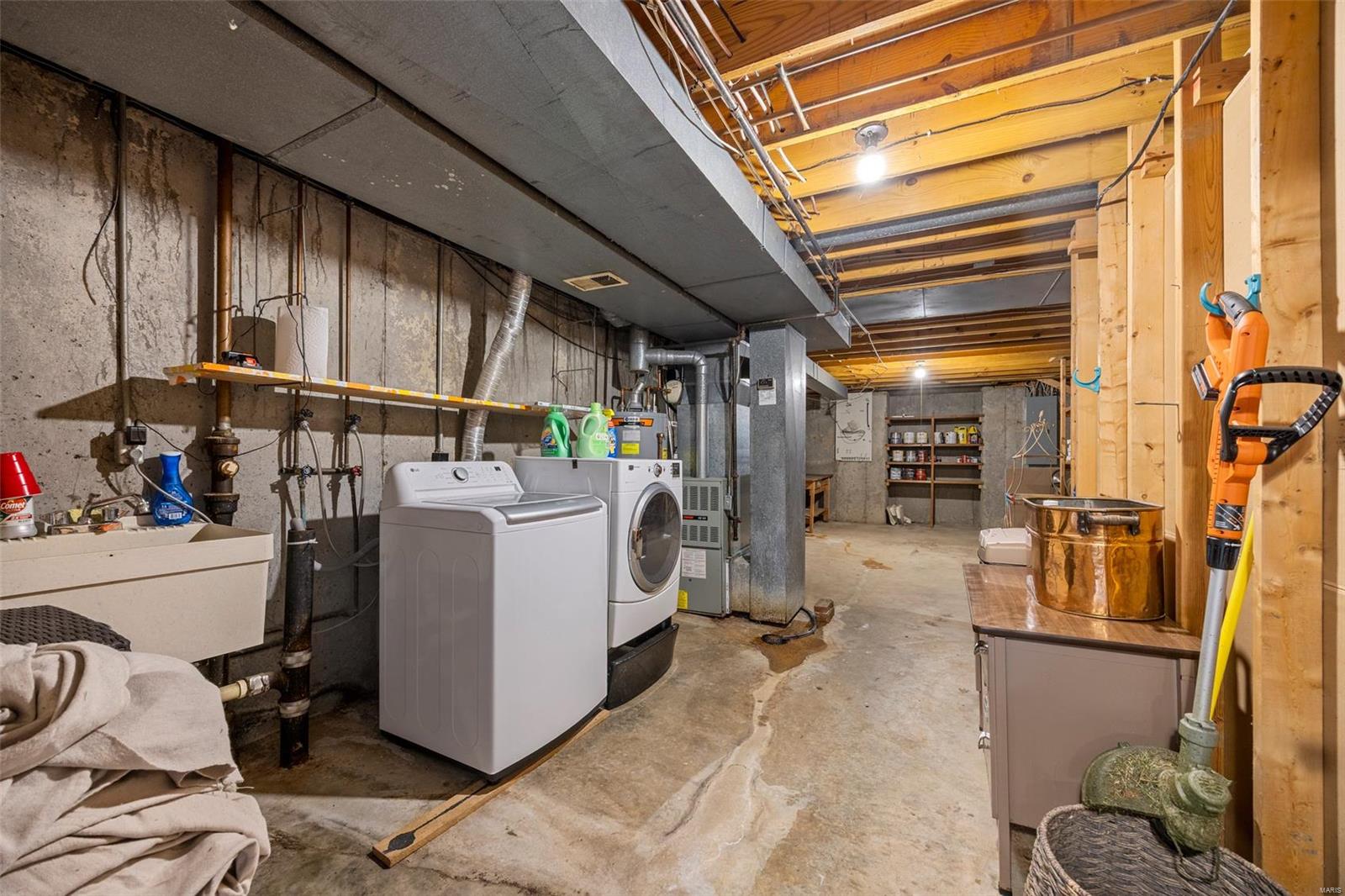 St Louis, Missouri 63141, United States, 3 Bedrooms Bedrooms, ,3 BathroomsBathrooms,Residential,Pending,109404