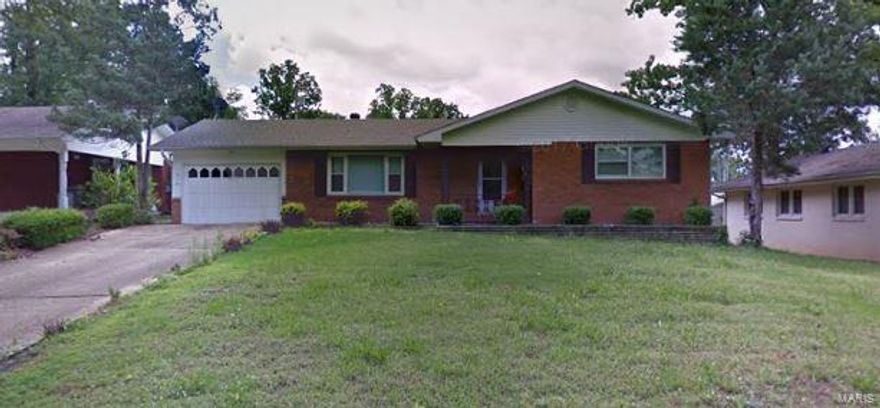 **This listing is for comp purposes ONLY. NO SHOWINGS!**