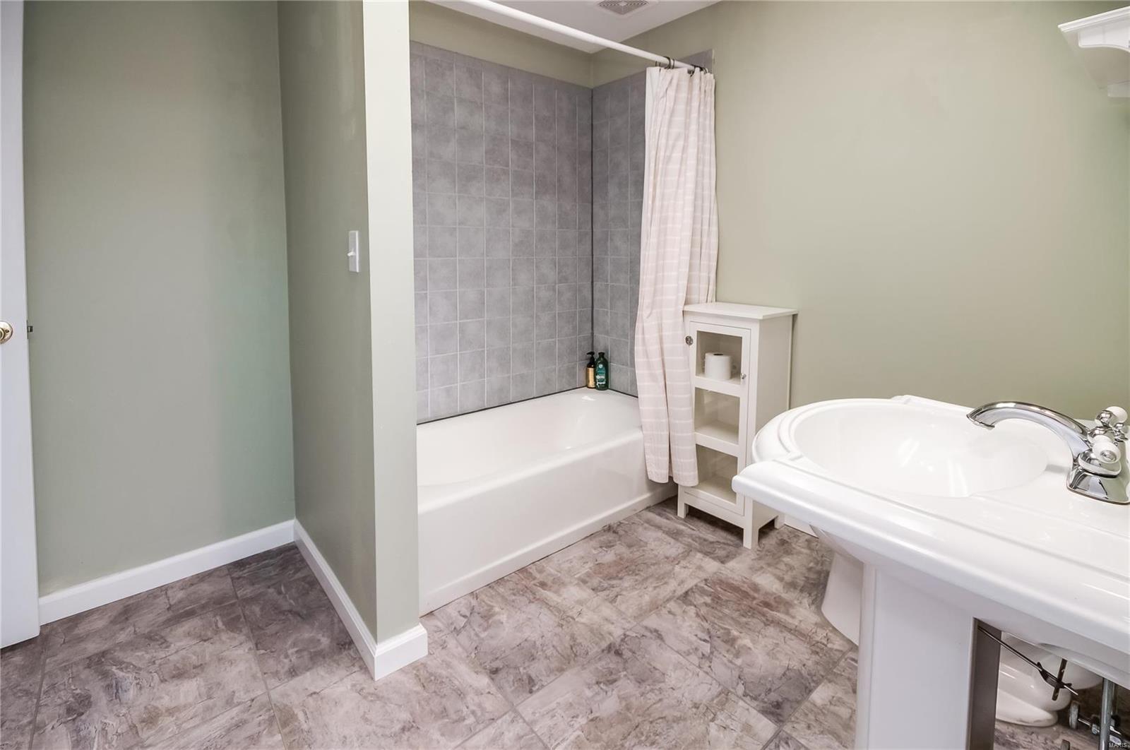 Oak Estate - Residential