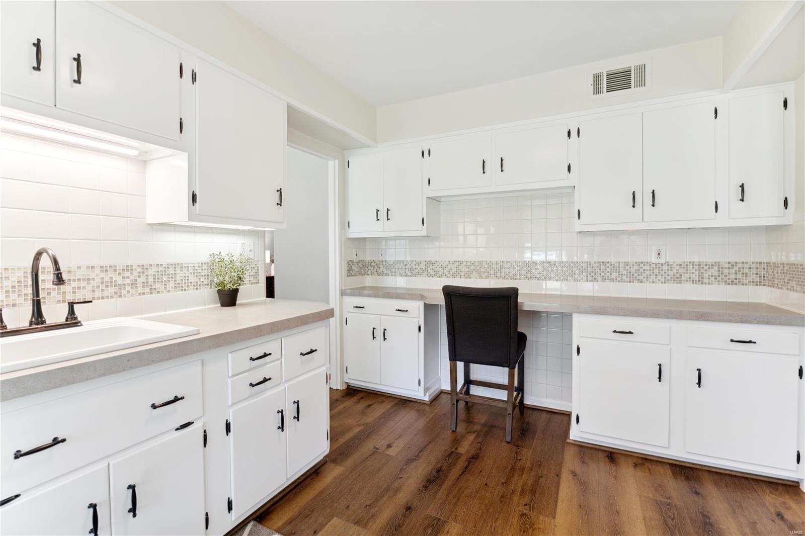 McKnight Park - Residential