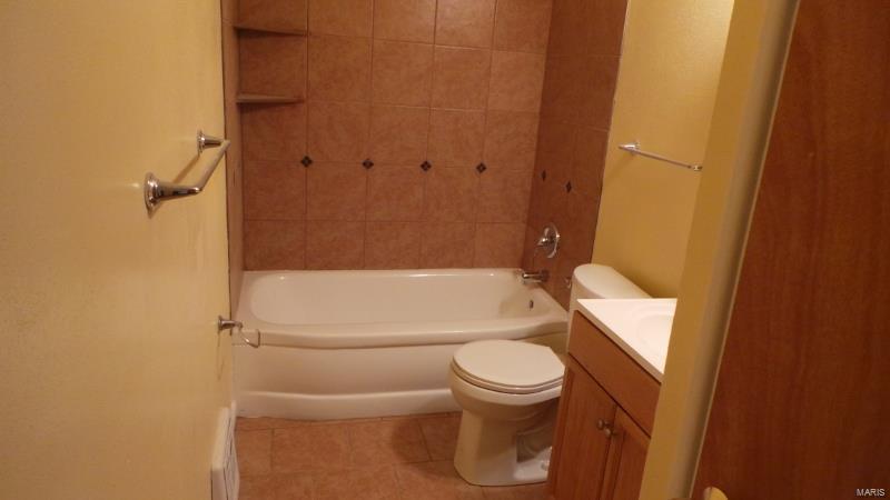 Oakwood Park - Residential Lease