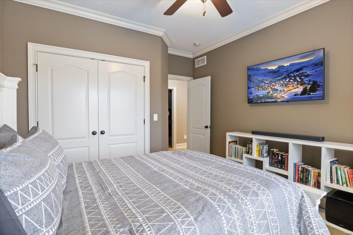 La Riva Est. - Residential