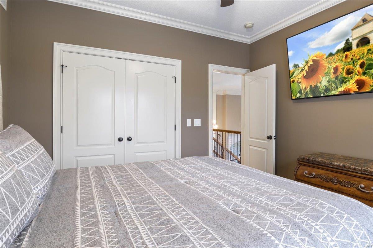 La Riva Est. - Residential