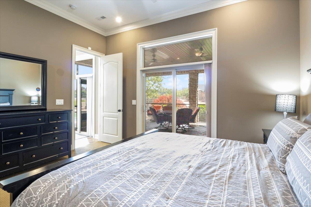 La Riva Est. - Residential