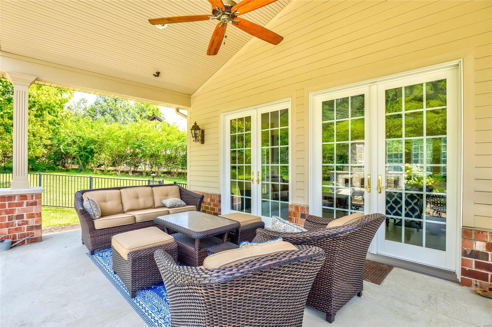 Frontenac Park - Residential