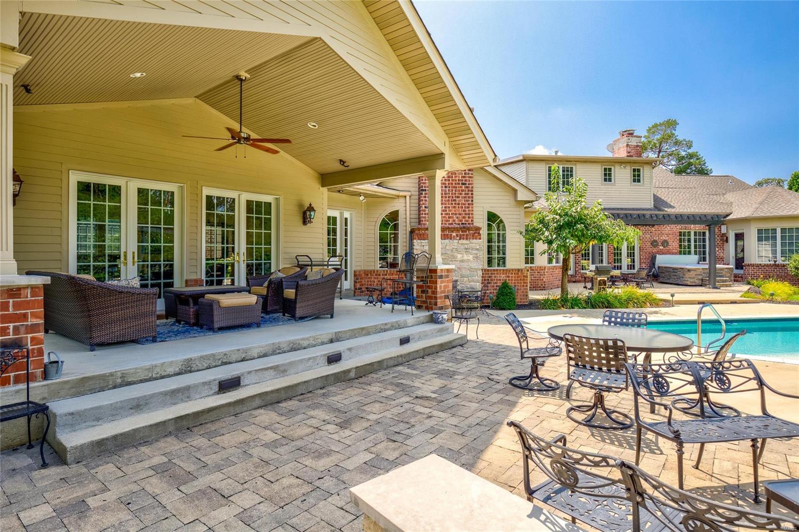 Frontenac Park - Residential