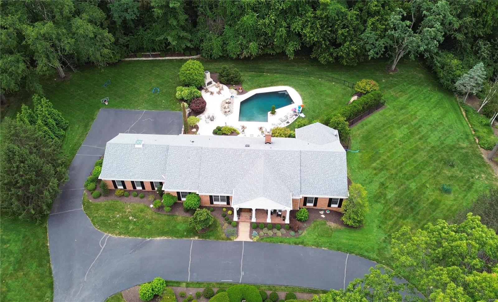 Bellerive Country Club Grounds - Residential