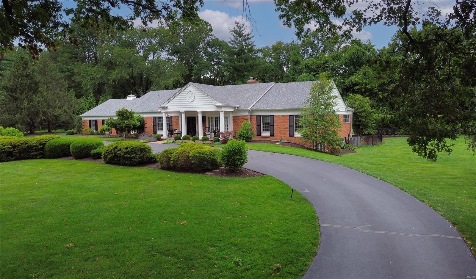 Bellerive Country Club Grounds - Residential