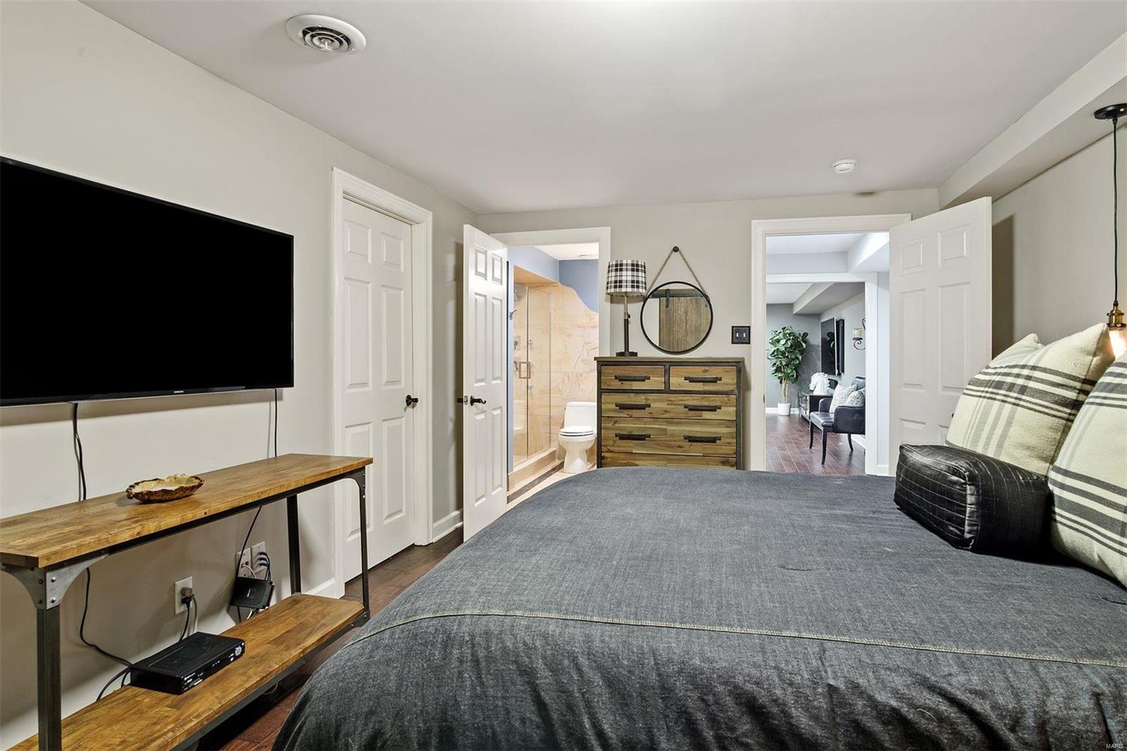 Pine Creek - Residential