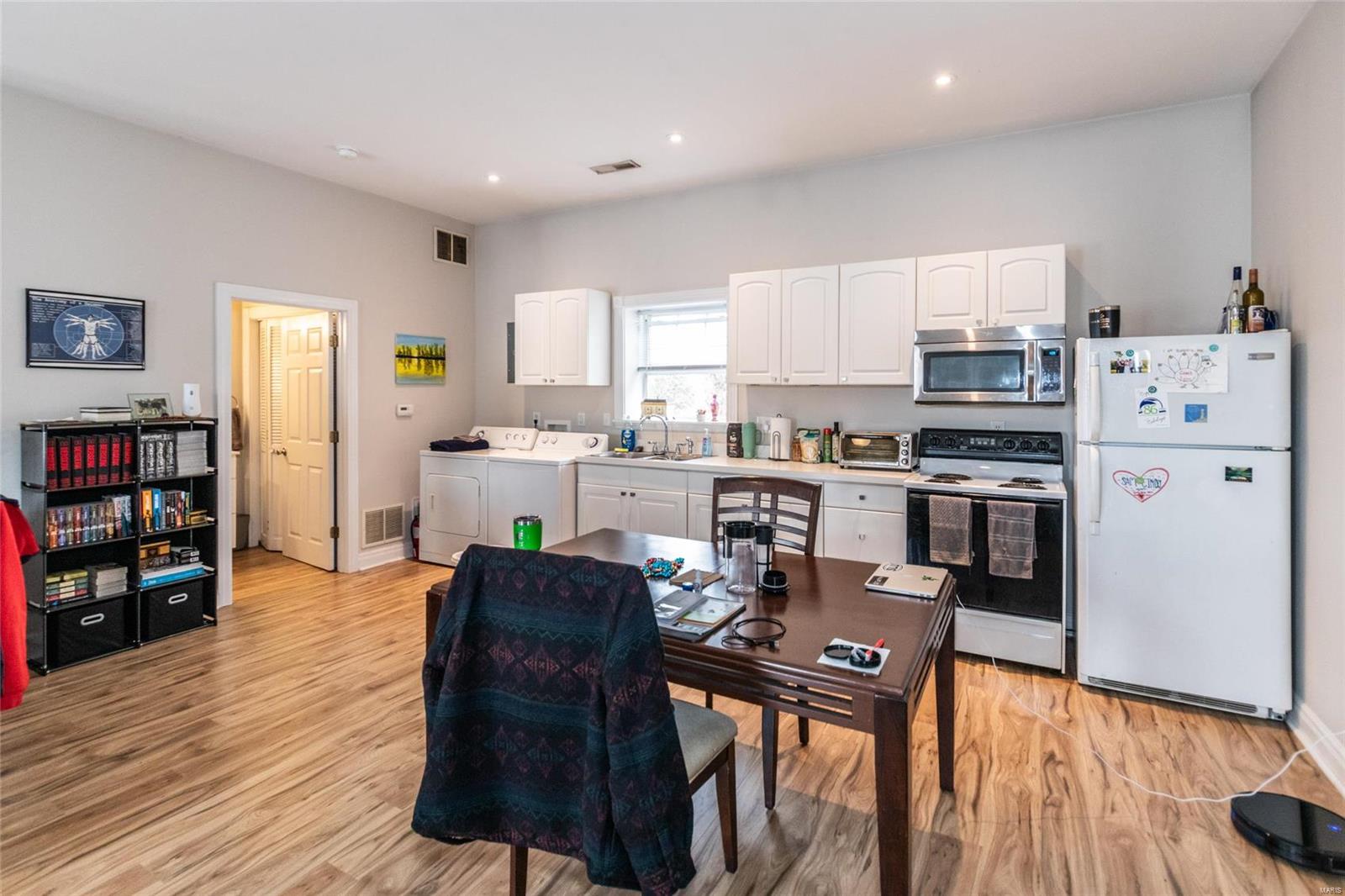 Fenton, Missouri 63026, United States, ,Residential,Pending,28405