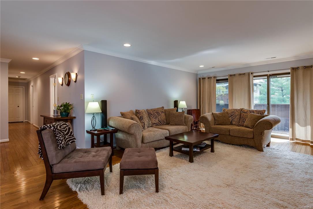 Kingsbury Terrace Condo - Residential